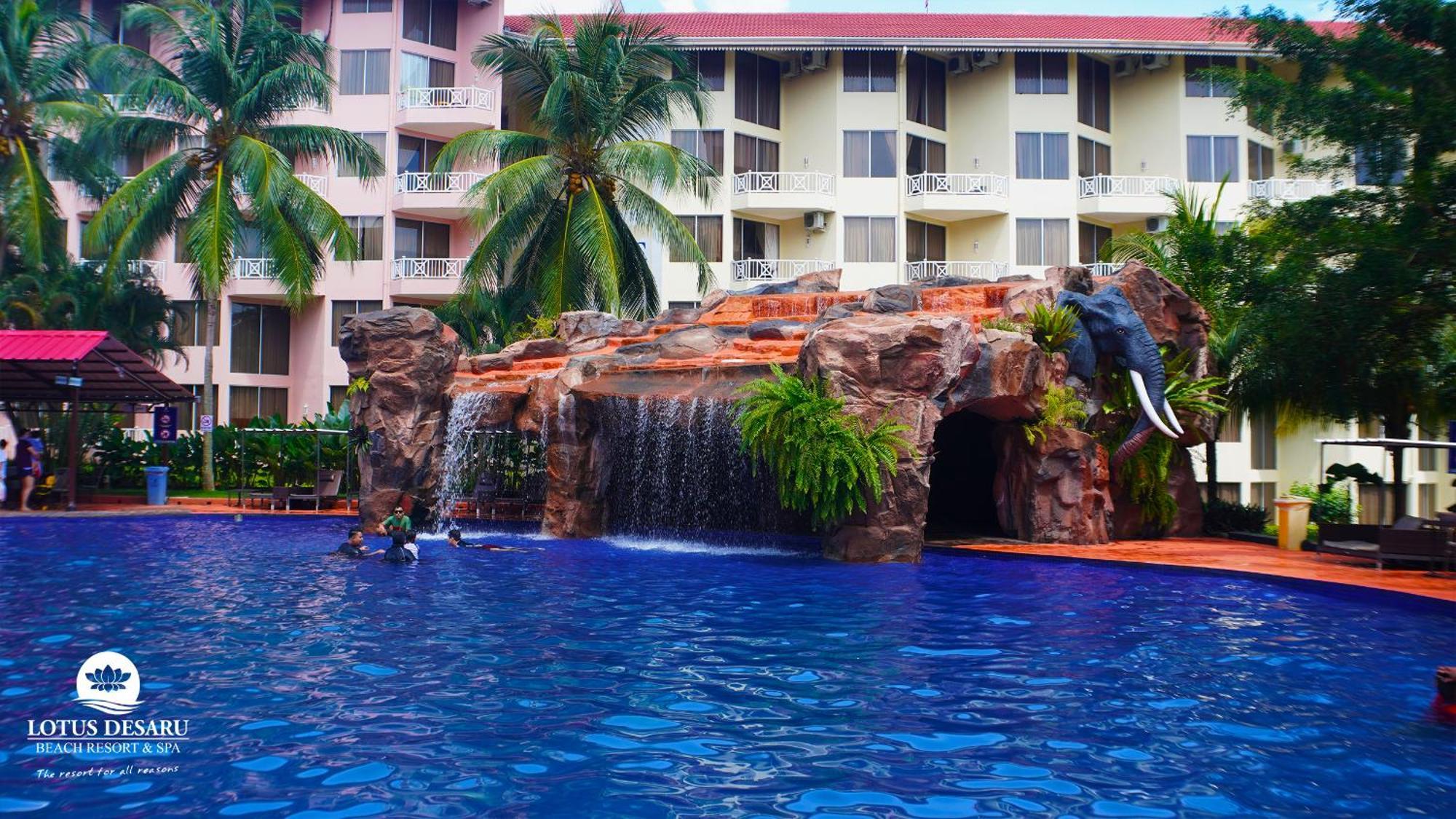 Lotus Desaru Beach Resort & Spa Bandar Penawar Buitenkant foto
